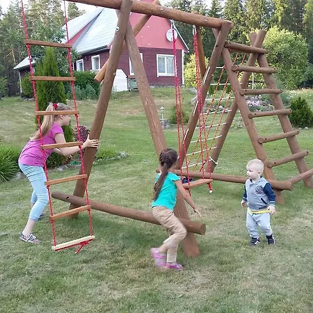 度假居 Brivdienu Maja Skerskani
